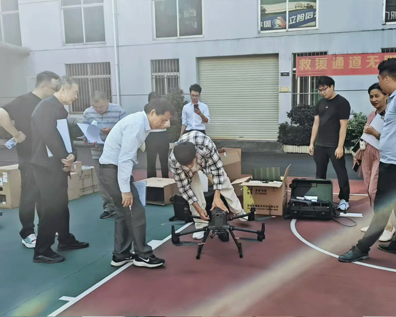 系留照明無(wú)人機(jī)